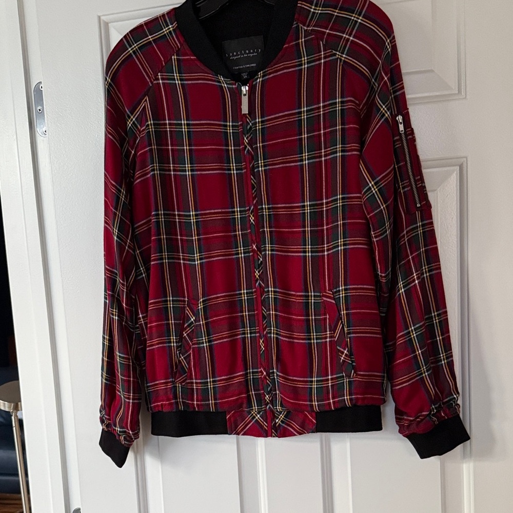 Sanctuary red plaid bomber jacket.  Thin with lining.  Size xs.